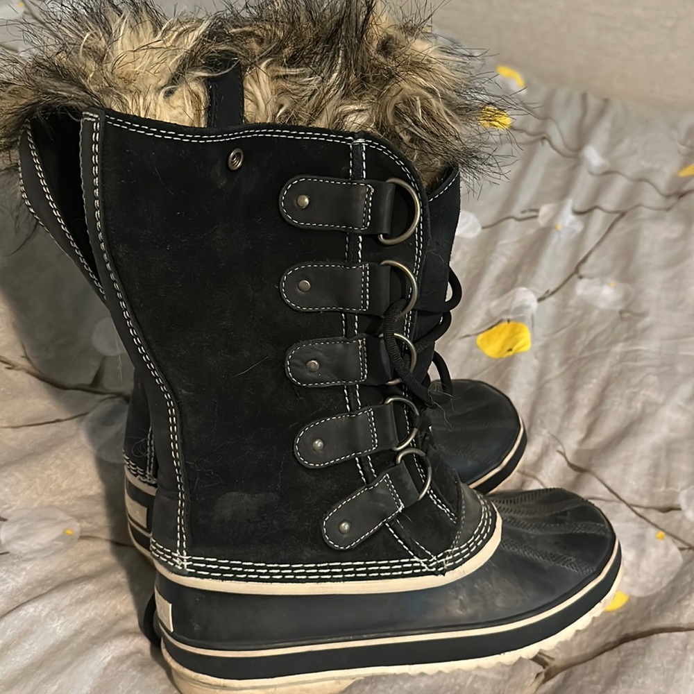 Sorel Joan of Arctic snow boots